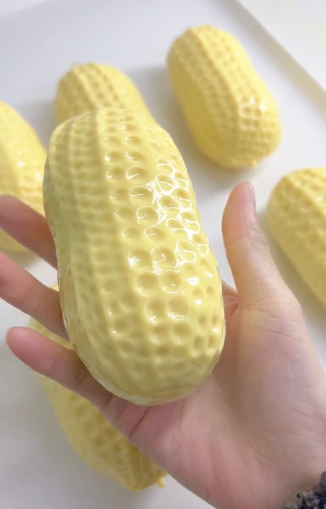 Handmade Peanut Series detail 2